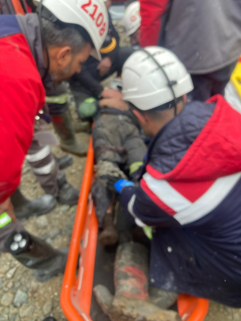 Elazığ'da Madende Göçük, İşçilerden Haber Var - Resim : 1