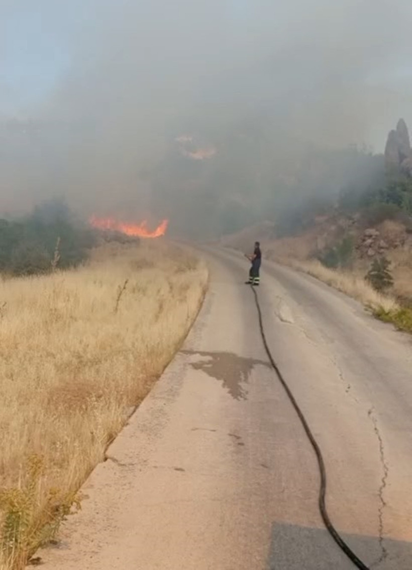 Şırnak'ta Korkutan Alevler! 6 Saatte Kontrol Altına Alındı - Resim : 2
