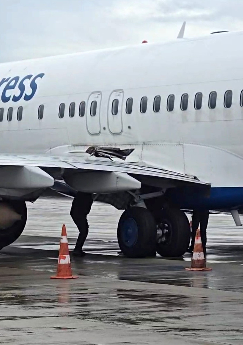 Antalya Havalimanı'nda Panik Anlar: U&ccedil;ağın Tekerlekleri Yerinden &Ccedil;ıktı - Resim : 2