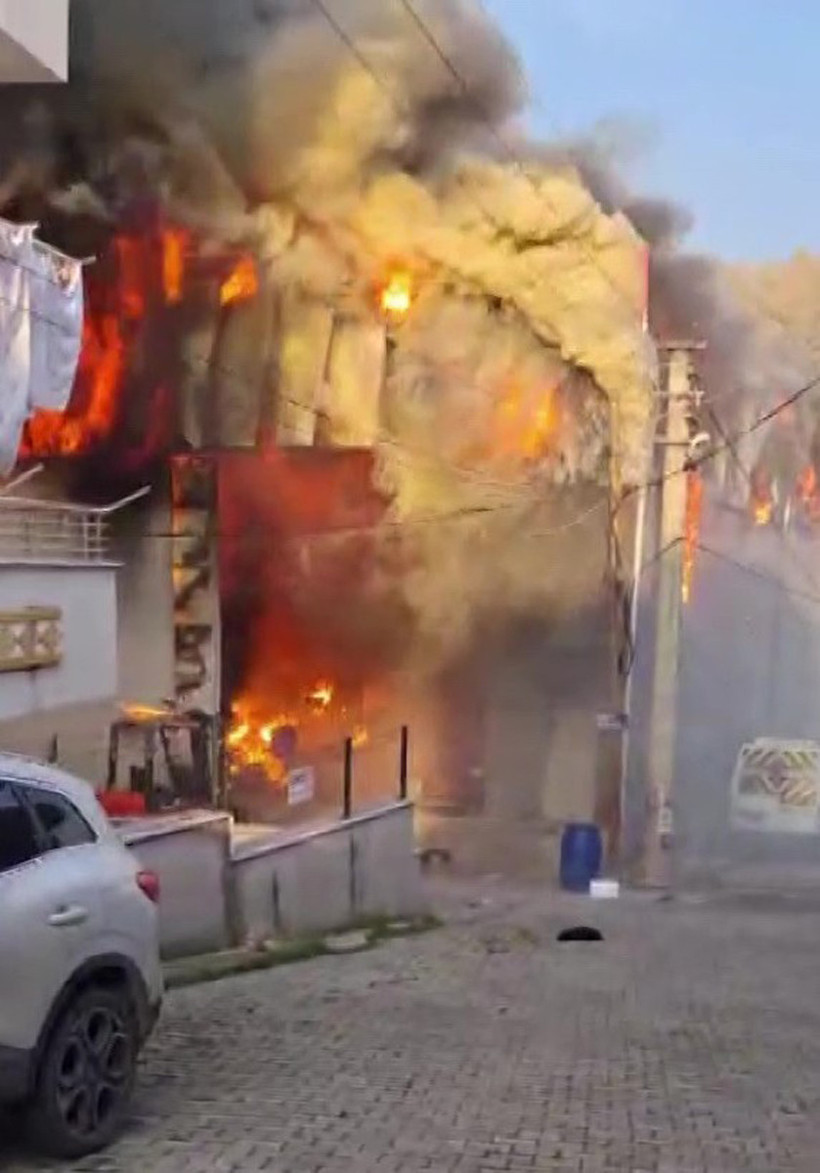 Kocaeli'deki Cehennemden Yaralı Kurtulan İşçi Dehşeti Anlattı: Yanan Elbiselerimi Kendim Koparıp Attım - Resim : 1