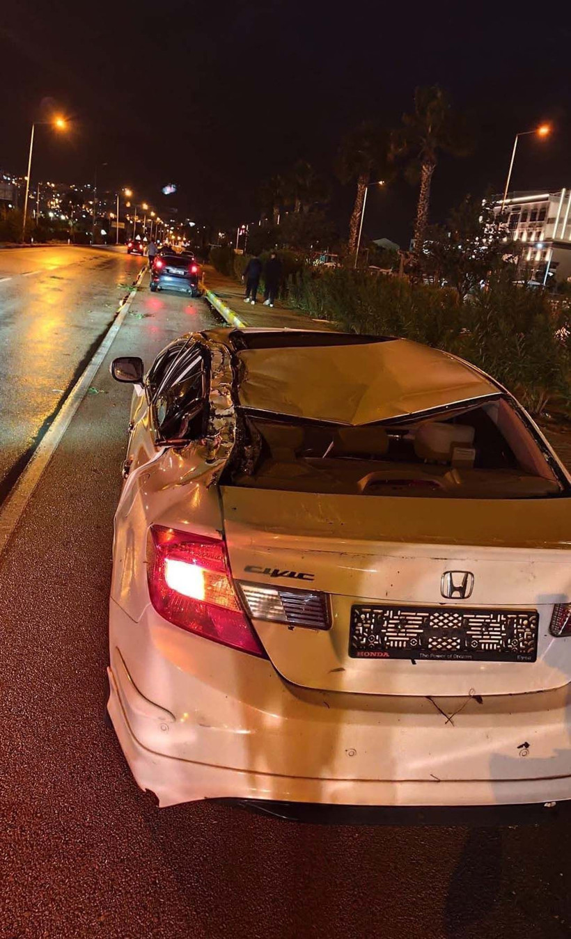 Antalya'da Hortum, Sel, Fırtına! Taş Üstünde Taş Kalmadı, Seralar Yerle Bir Oldu, Tekneler Parçalandı - Resim: 12