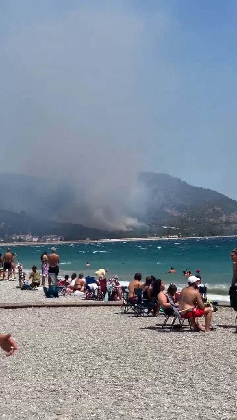 Alev Çemberi Genişliyor! 6 İlde Peş Peşe Orman Yangını - Resim : 16
