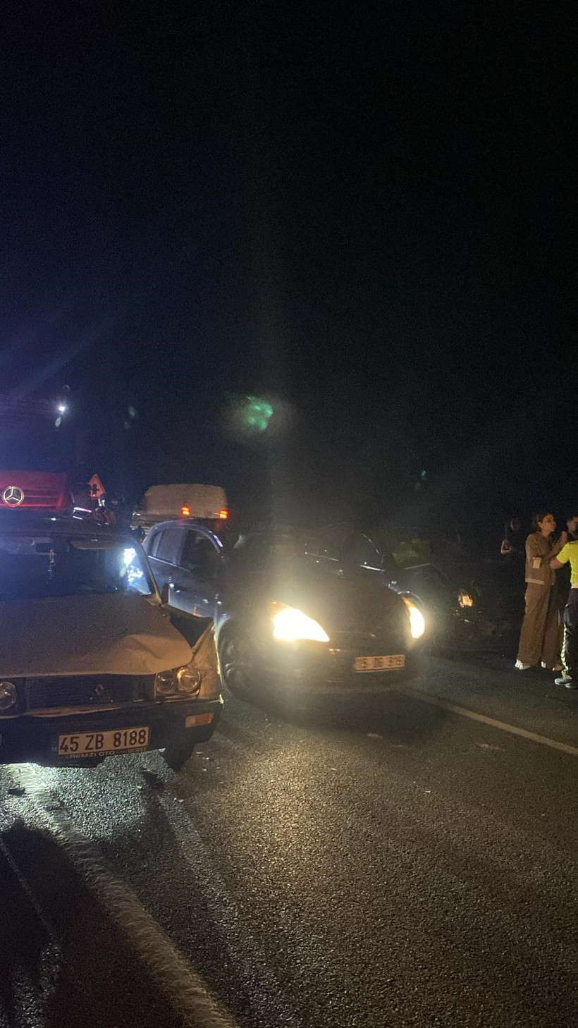 Muğla'da 6 Araç Birbirine Girdi - Resim : 1