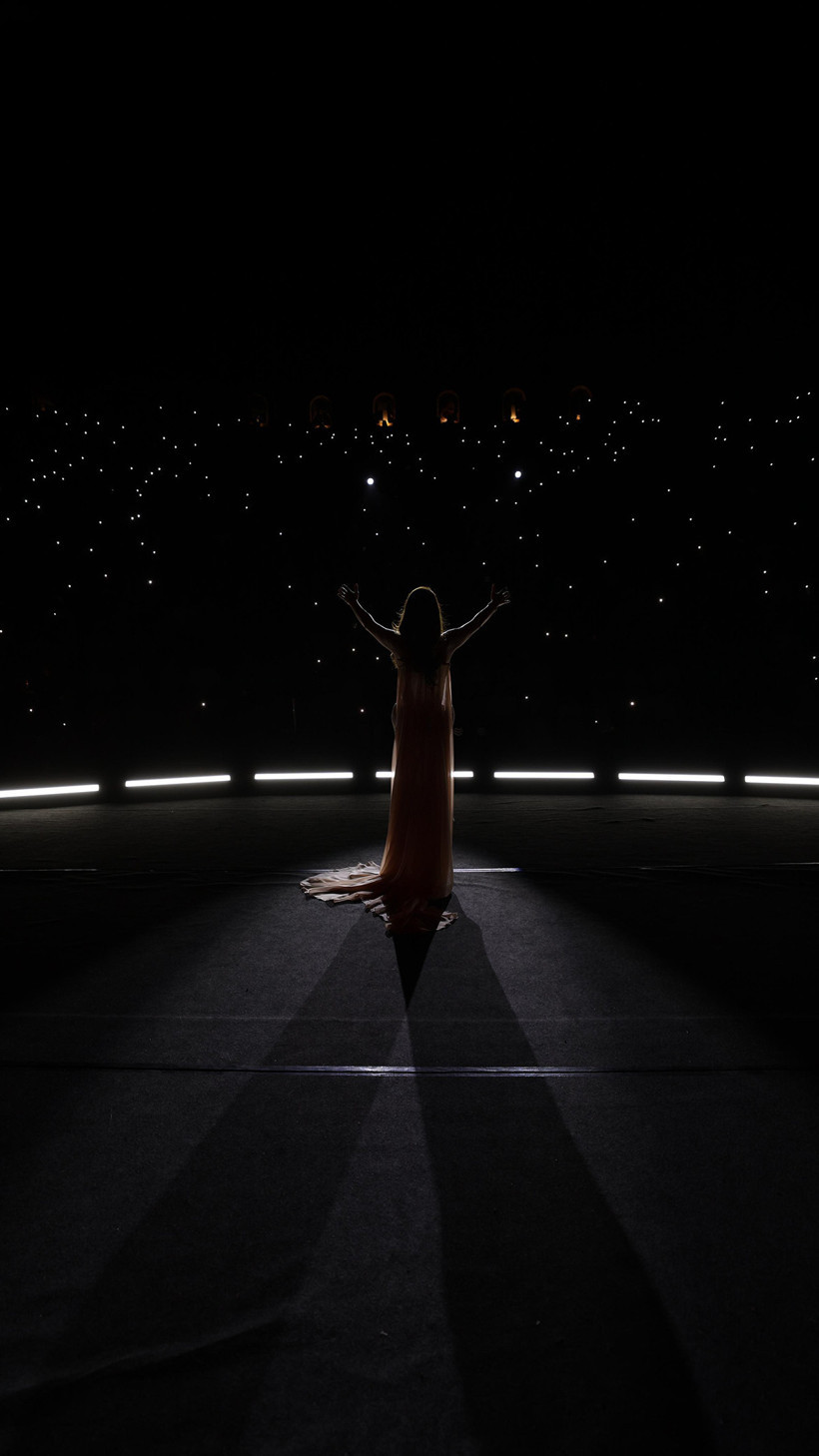 Senfonide Çifte Büyü! Ebru Yaşar'dan Ayvalık'ta Unutulmaz Konser - Resim : 4
