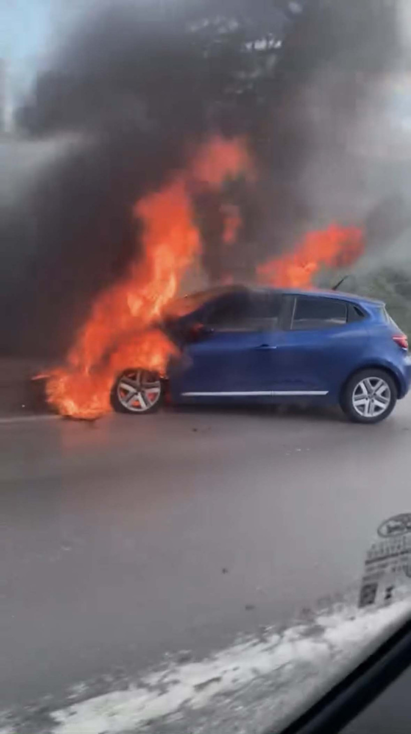 Süper Lig'in Yıldız Futbolcusu Anthony Musaba Ölümden Döndü! Alevler İçinde Kaldı... - Resim : 2
