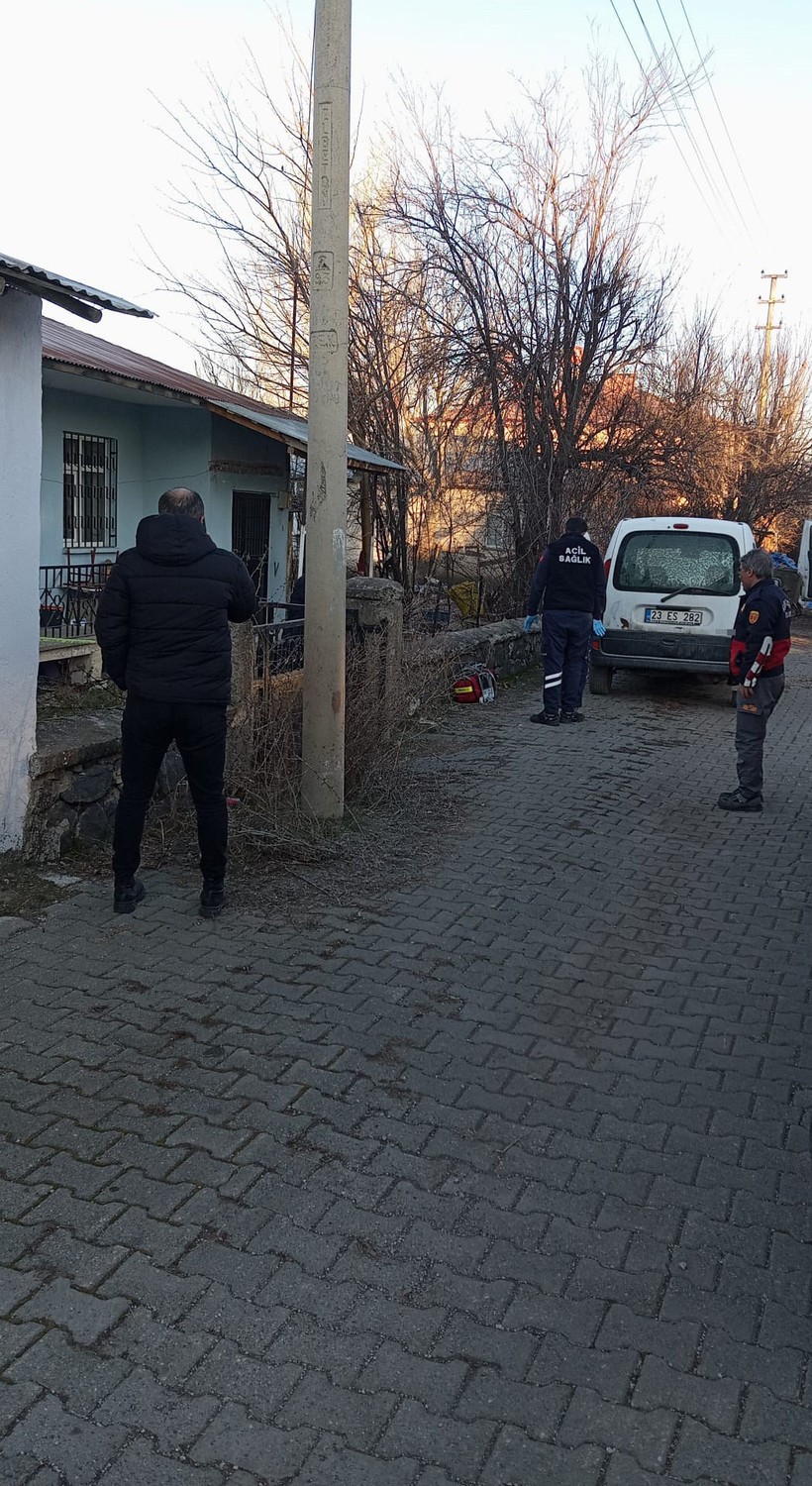 Emekli Öğretmen Mezar Taşını Hazırlayıp Canına Kıydı: Yaptığı Her İyilikte Zarar Gören Adam - Resim : 1