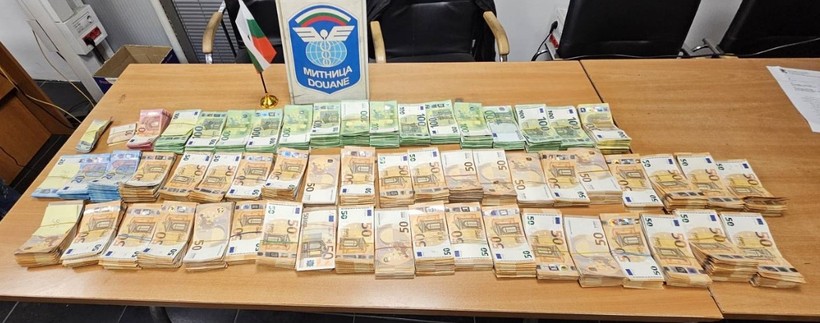 Sınırda Yapılan Kontrollerde Ortaya Çıktı: Gizli Bölmede Binlerce Euro! - Resim : 1