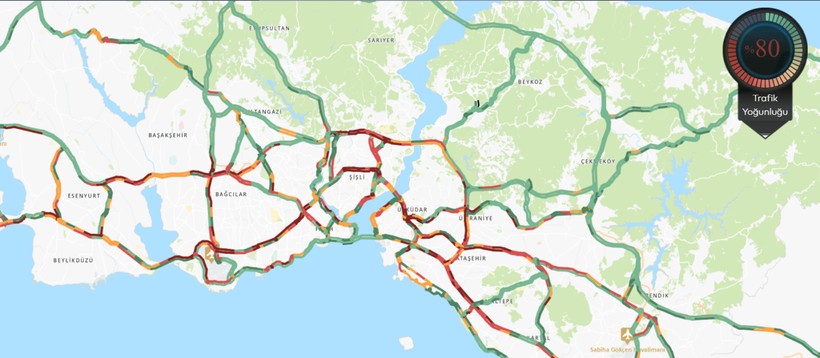 İstanbul'da Trafik Kilit! Yoğunluk Yüzde 80'e Çıktı - Resim : 1