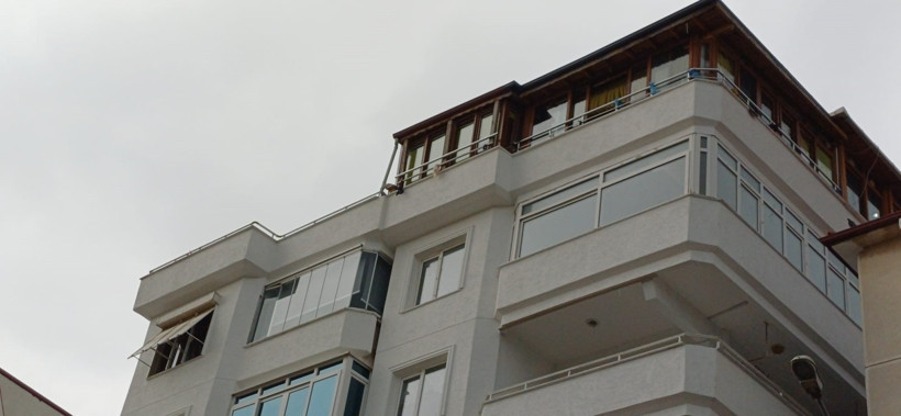 Güllü’nün Patronu Canlı Yayında Açıkladı! ‘Roman Havası’ İddiasını Çürüten İtiraf… Şoke Eden Üçüncü Kişi Kim? - Resim : 1