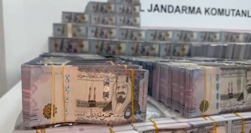 İstanbul'u Sahte Para Üssüne Çevirmişler! Dev Operasyon: Tam 4.5 Milyar TL Değerinde... - Resim : 1