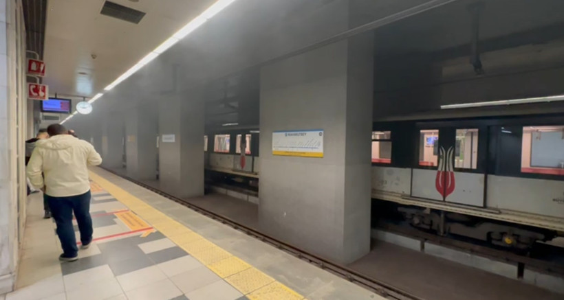 İstanbul'da Metro Yangını! Yolcular Hemen Tahliye Edildi - Resim : 1