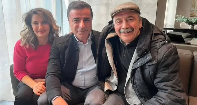 Sırrı Süreyya Önder'den Canlı Yayında Açıkladı: 'Şerefim Üzerine Söylüyorum...' - Resim : 1