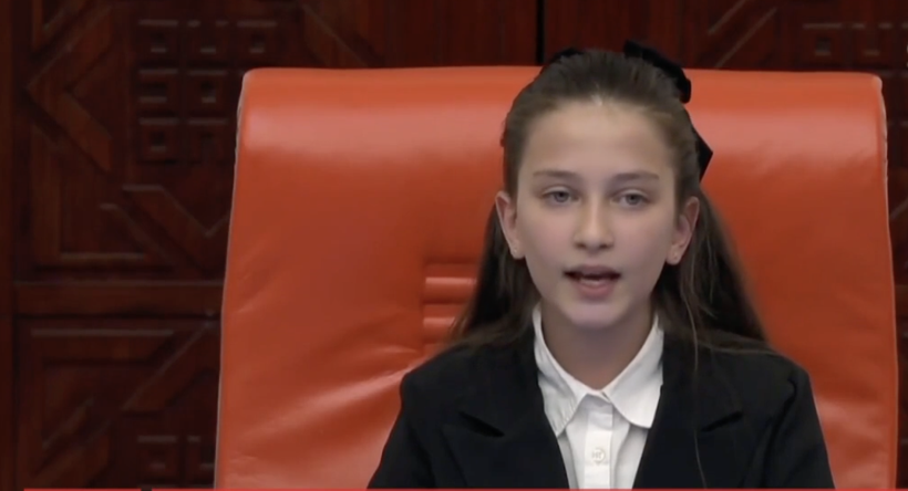 TBMM’de 23 Nisan Özel Oturumu'na Okul Saldırıları Damga Vurdu! Çocuk Başkan İnci Yıldız Şentürk’ün Sözleri Duygulandırdı - Resim : 2