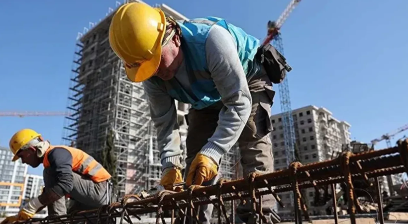 600 Bin Kamu İşçisi Bu Haberi Bekliyordu! 2025 Kamu İşçisi Zam Oranları Ne? Hükümetin Üçüncü Zam Teklifi Ortaya Çıktı - Resim: 1