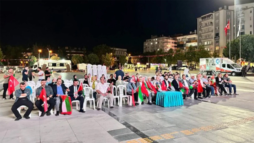 AKP Umduğunu Bulamadı! 30 Bin Kişilik Etkinliğe Sadece 53 Kişi Geldi - Resim : 1