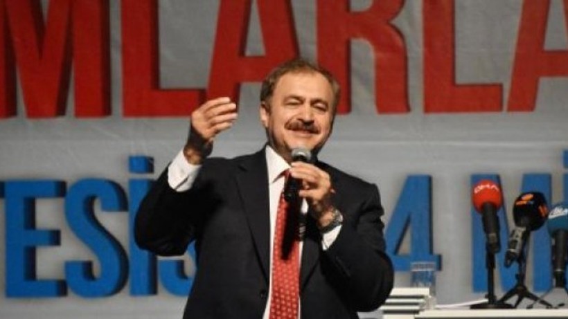 Bakan Eroğlu, sahurda Erdoğan için yine oy istedi