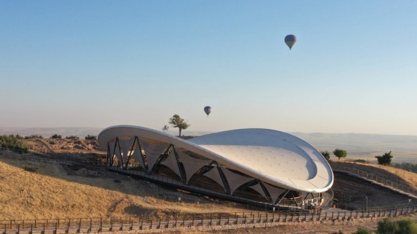 Göbeklitepe'de sıcak hava balonuyla resmi uçuşlar başladı