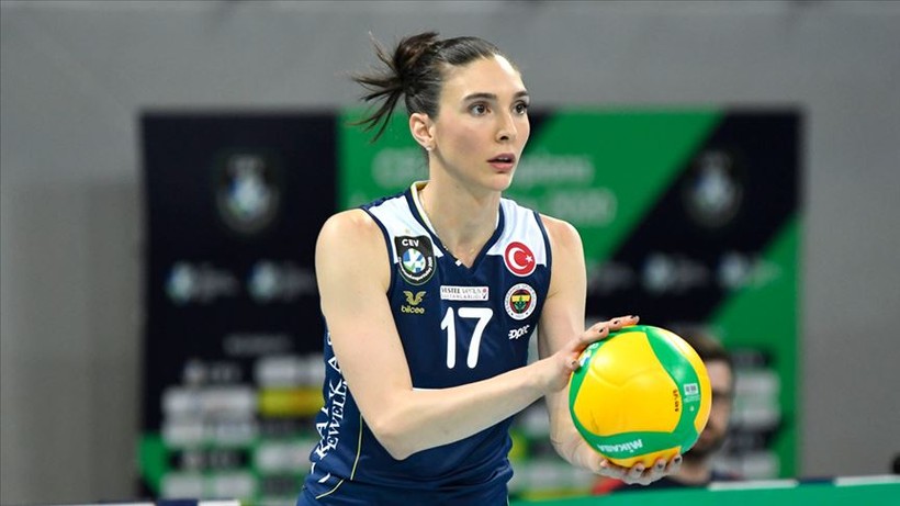 Fenerbahçe Opet'ten Naz Aydemir Akyol kararı