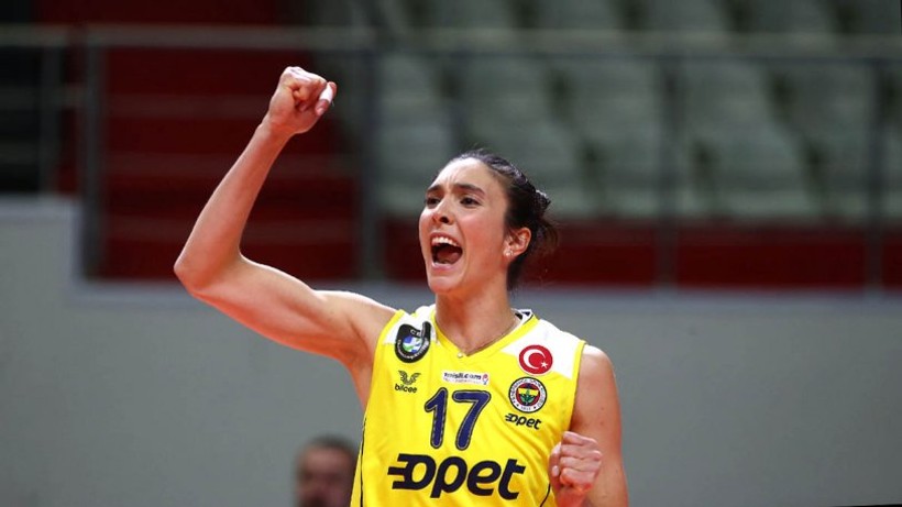 Fenerbahçe, Naz Aydemir Akyol ile sözleşme uzattı