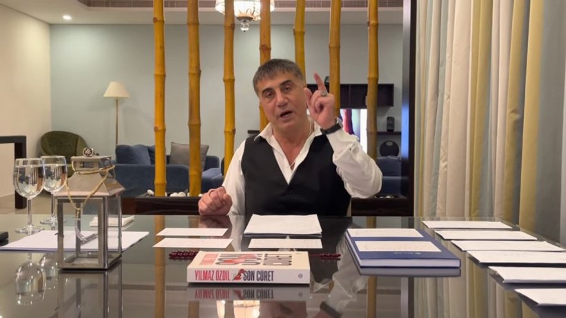 Sedat Peker Paramount Otel'de kalan bir gazeteciyi daha ifşa etti: 'Adaya ne zaman veda etmek istersin?'