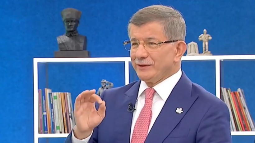 Davutoğlu: Altılı masadan tek aday çıkmasa da masa dağılmaz