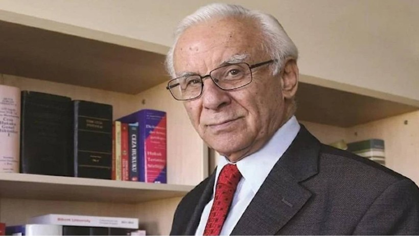 Prof. Dr. Sami Selçuk: Bir çocuk bile Erdoğan'ın üçüncü kez seçilemeyeceğini bir çırpıda söyleyecektir