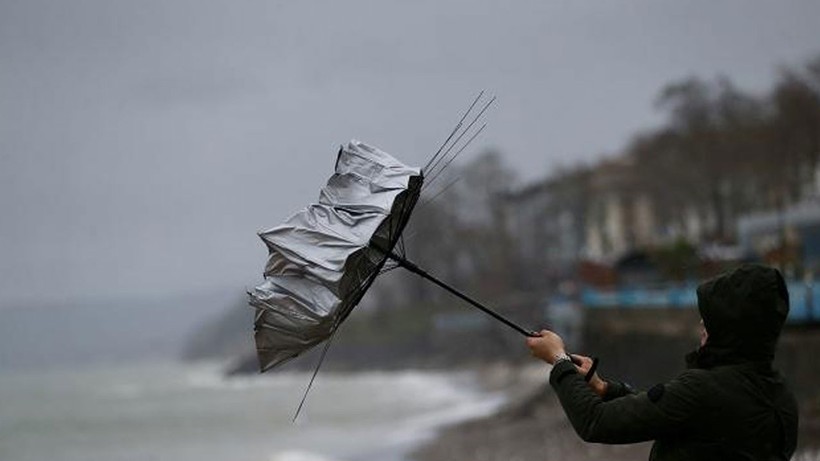 Meteoroloji'den İstanbul ve çevresine fırtına uyarısı