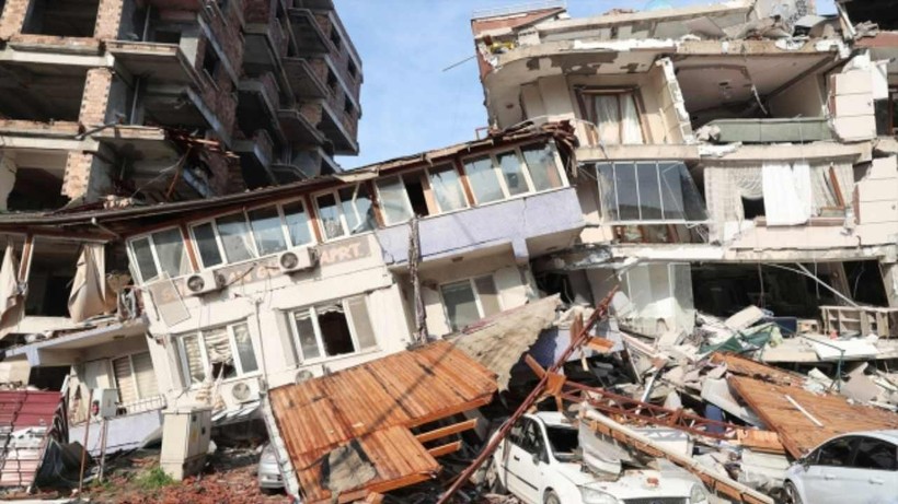 Hatay'da depremde 36 kişinin öldüğü apartmanın mimarı tutuklandı