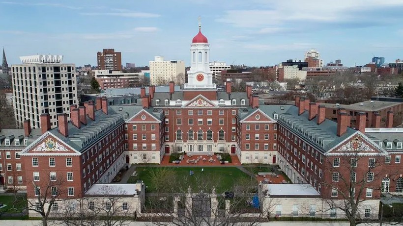 Harvard'da Filistin için eylem düzenleyen öğrenciler disipline sevk edildi