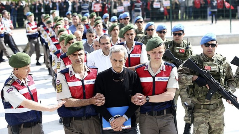 Yargıtay, 'Yurtta Sulh Konseyi' Üyelerine Verilen Cezaları Onadı