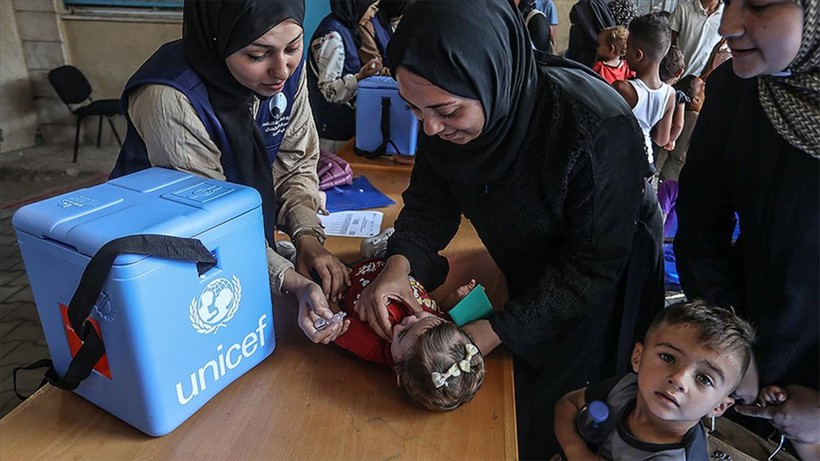 Gazze'deki Çocuk Felci Aşısı Kampanyası: 160 Bine Yakın Çocuk Aşılandı