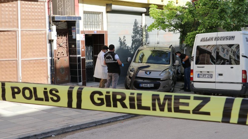 Diyarbakır'da Kadın Cinayeti: Annesini Kalbinden Vurarak Öldürdü