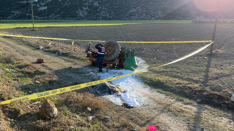Traktörün Altında Kalarak Can Verdi
