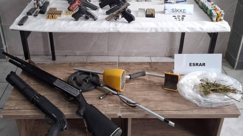 Manisa'da Eş Zamanlı Operasyon, 44 Şüpheli Hakkında İşlem Başlatıldı