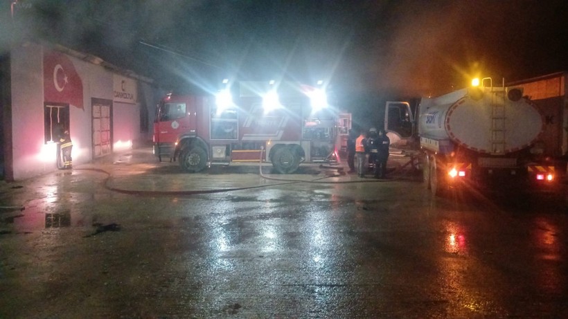 Koltuk İmalathanesinde Korkutan Yangın