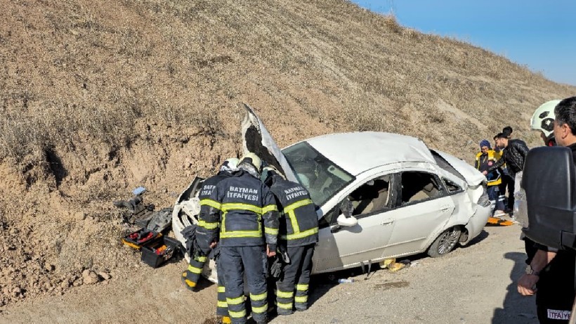 Diyarbakır'da Feci Kaza, Yaralılar Var