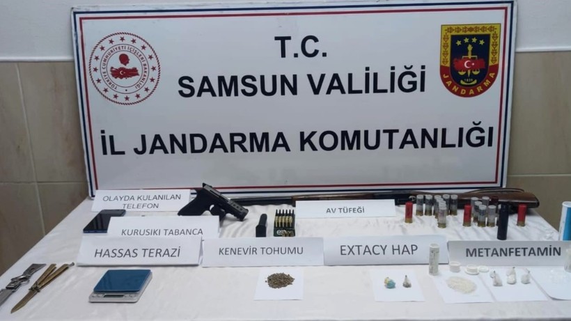 Samsun'da Ev Baskını: Uyuşturucu Madde ve Silah Yakalandı, Tutuklandı