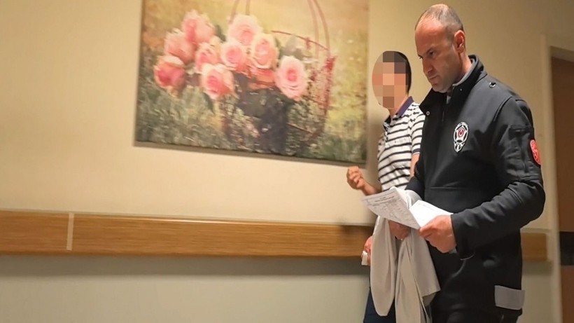 Hastanede Yumruklu Doktor Kavgası: Burnunu Kırdı, Tahliye Edildi