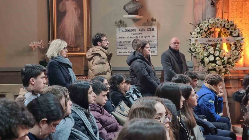 Öldürülen Ahmet Minguzzi İçin Kilisede Tören