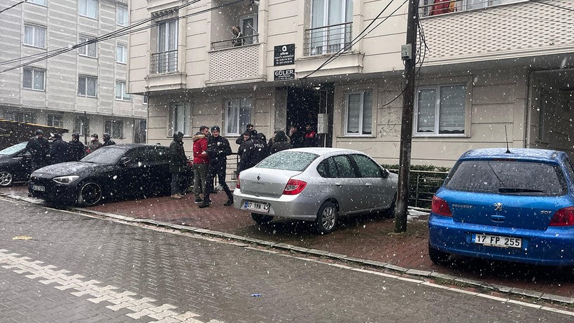 Esenyurt'ta Kadın Cinayeti: Eşini Boğarak Öldürdü