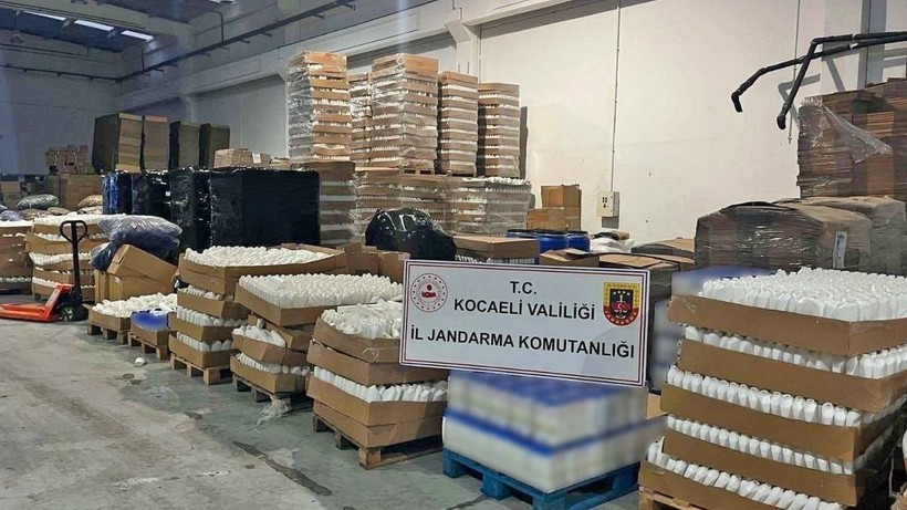 Kocaeli'de Jandarmadan 'Sahte Şampuan' Operasyonu