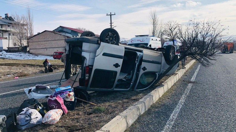 Elazığ'da Feci Kaza! 1'i Ağır, 4 Yaralı