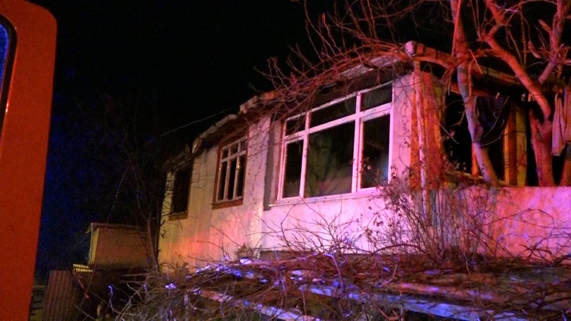 Ailesi İftira Gitti, Evi Ateşe Verdi