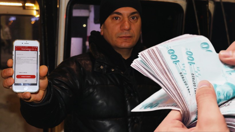 Tostçuyu Şoke Eden Anlar: 'Sen Yabancı Değilsin' Dedi, 600 Bin TL Gönderdi