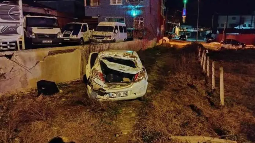 Emniyet Kemeri Yaşama Bağladı: Araç Hurdaya Döndü, Burnu Bile Kanamadı