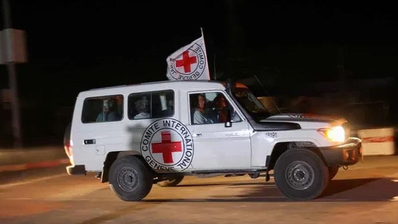 İsrail 5 Lübnanlı Esiri Serbest Bırakacak: Kızılhaç Araçları Teslim Almak İçin Yola Çıktı