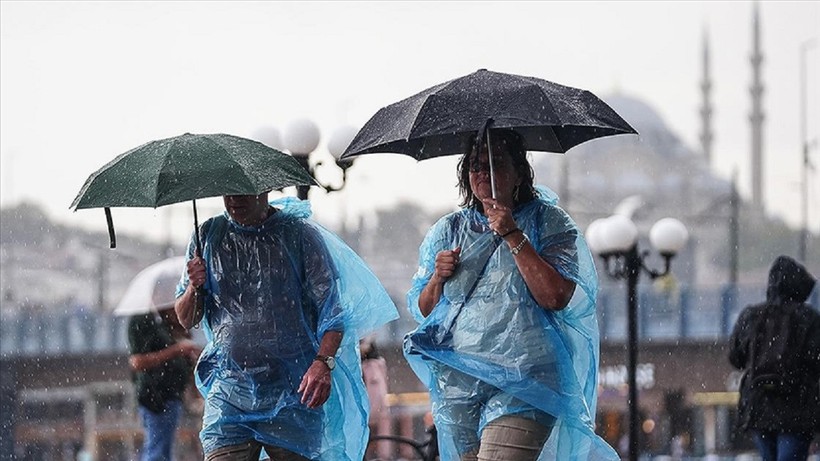 Meteoroloji'den İstanbul İçin Yağış Uyarısı: Bu Saatlere Dikkat!