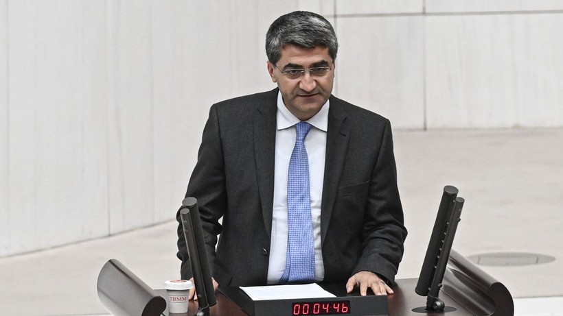 DEVA Partili Mehmet Emin Ekmen'den Gözaltı Çıkışı: 'Bu Operasyon Zaman Ayarlı Bir Bomba'