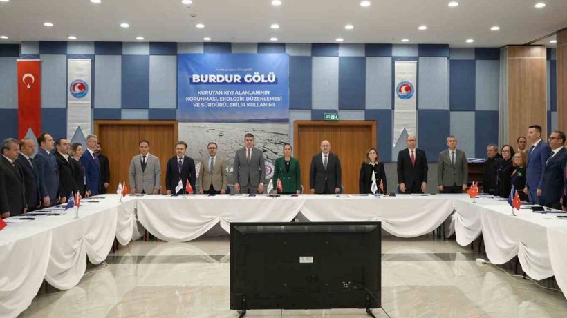 Burdur Gölü İçin Acil Önlemler Masaya Yatırıldı