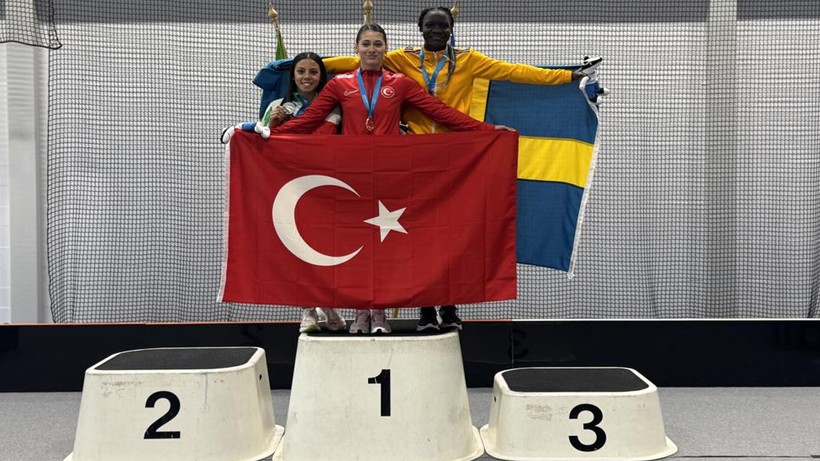 Özel Sporcu Aysel Önder Kırdığı Rekorla Avrupa şampiyonu Oldu